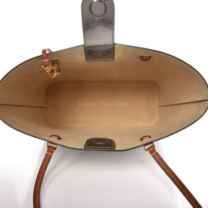 Louis Vuitton Vernis Long Beach PM Gris Metal 6 of 8