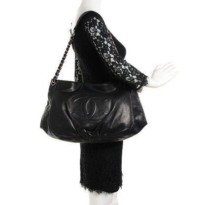 Chanel Caviar Timeless CC Shoulder Bag Black 2 of 14