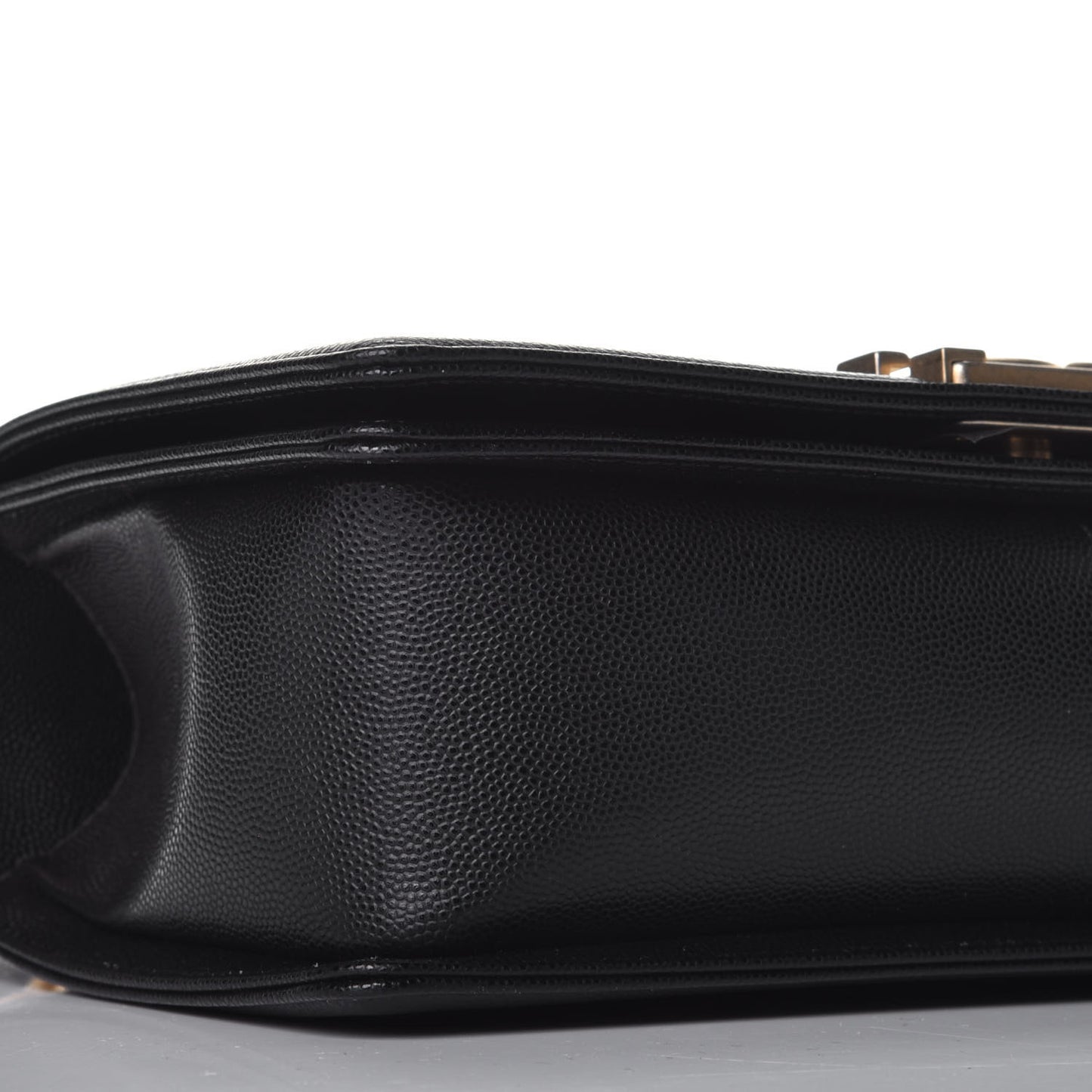 Caviar Quilted Medium Boy Flap Black