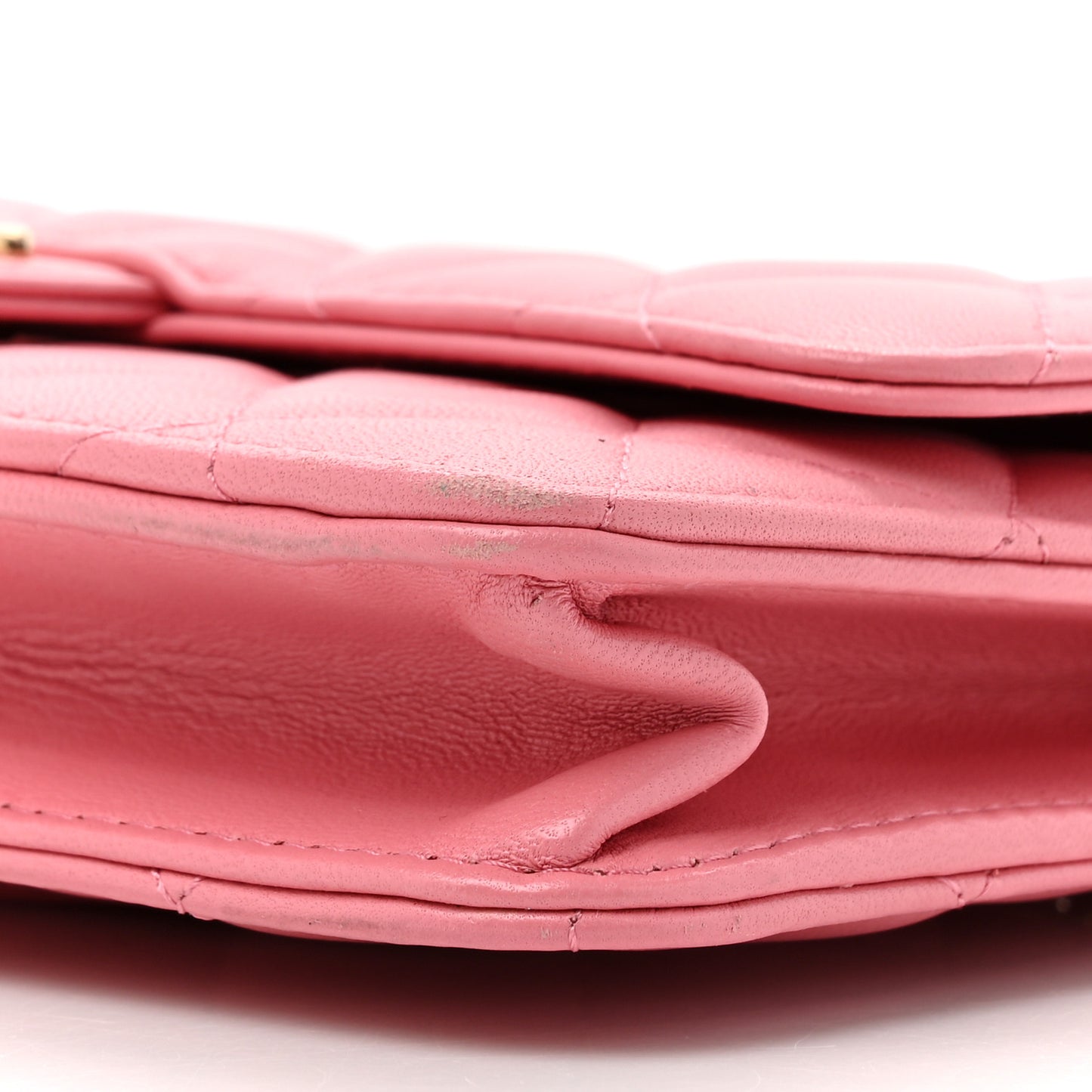 Lambskin Quilted Chain Handle Round Wallet On Chain WOC Pink