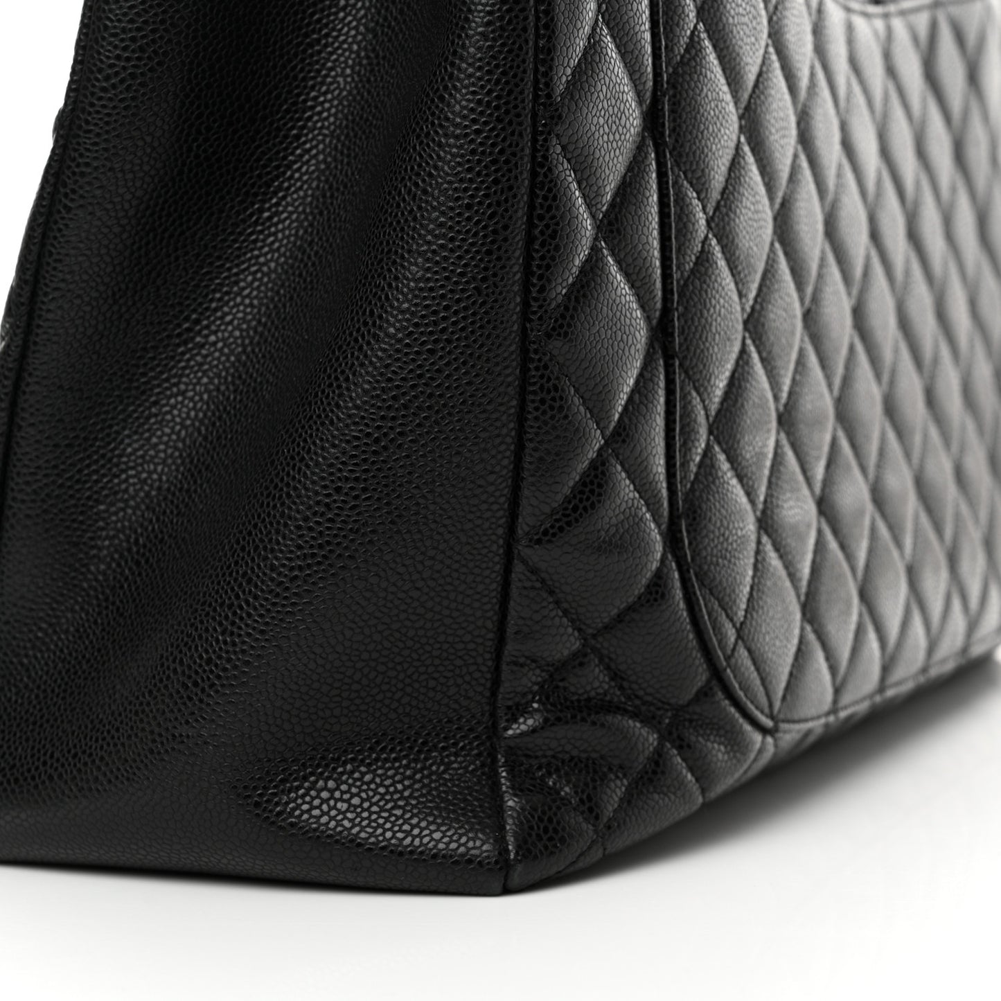 Caviar Quilted XL Grand Shopping Tote GST Black
