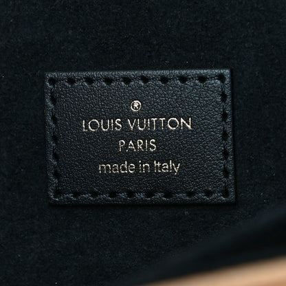 Louis Vuitton Monogram Giant Wild At Heart Pochette Metis Arizona 6 of 10