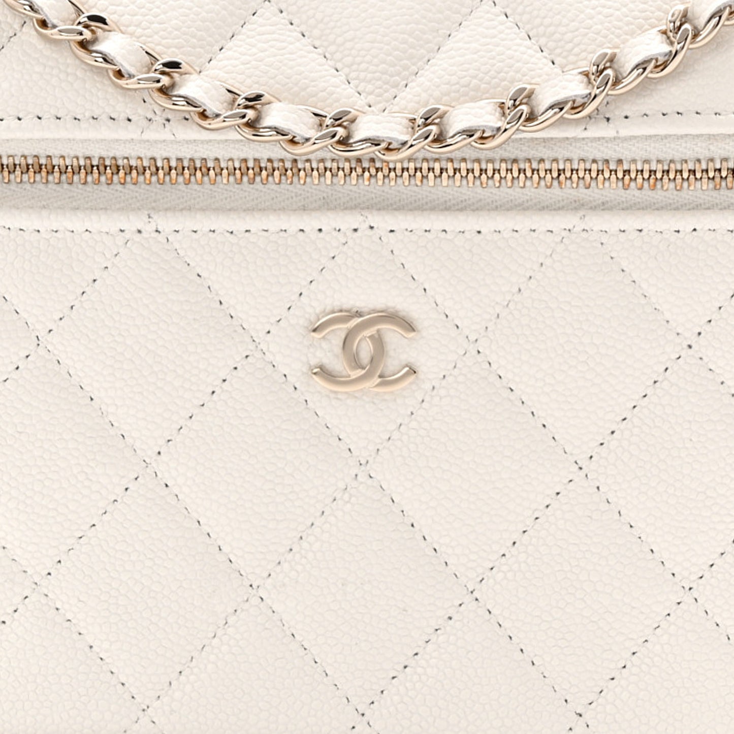 Caviar Quilted Top Handle Slim Vanity With Chain White