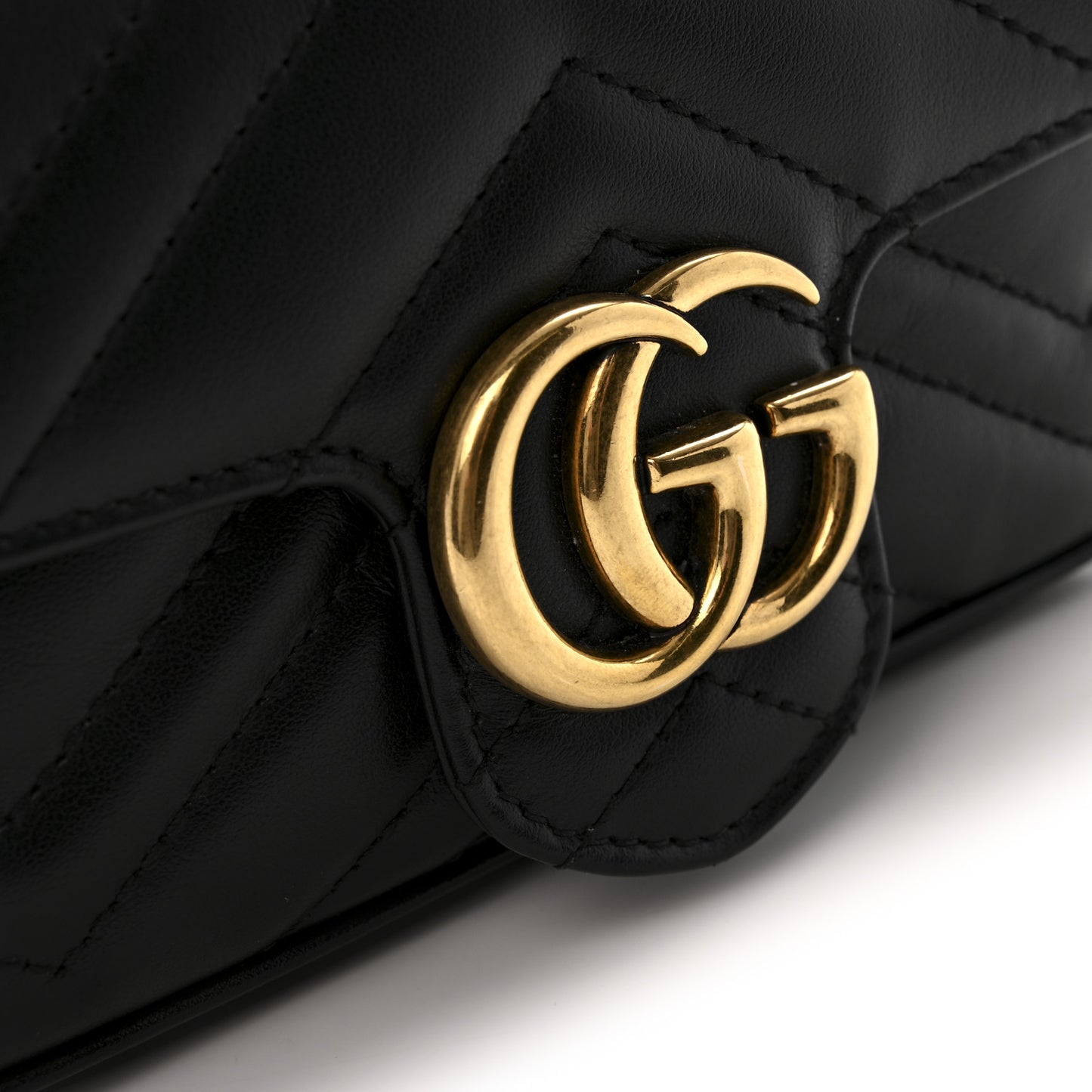 Calfskin Matelasse Super Mini GG Marmont Shoulder Bag Black