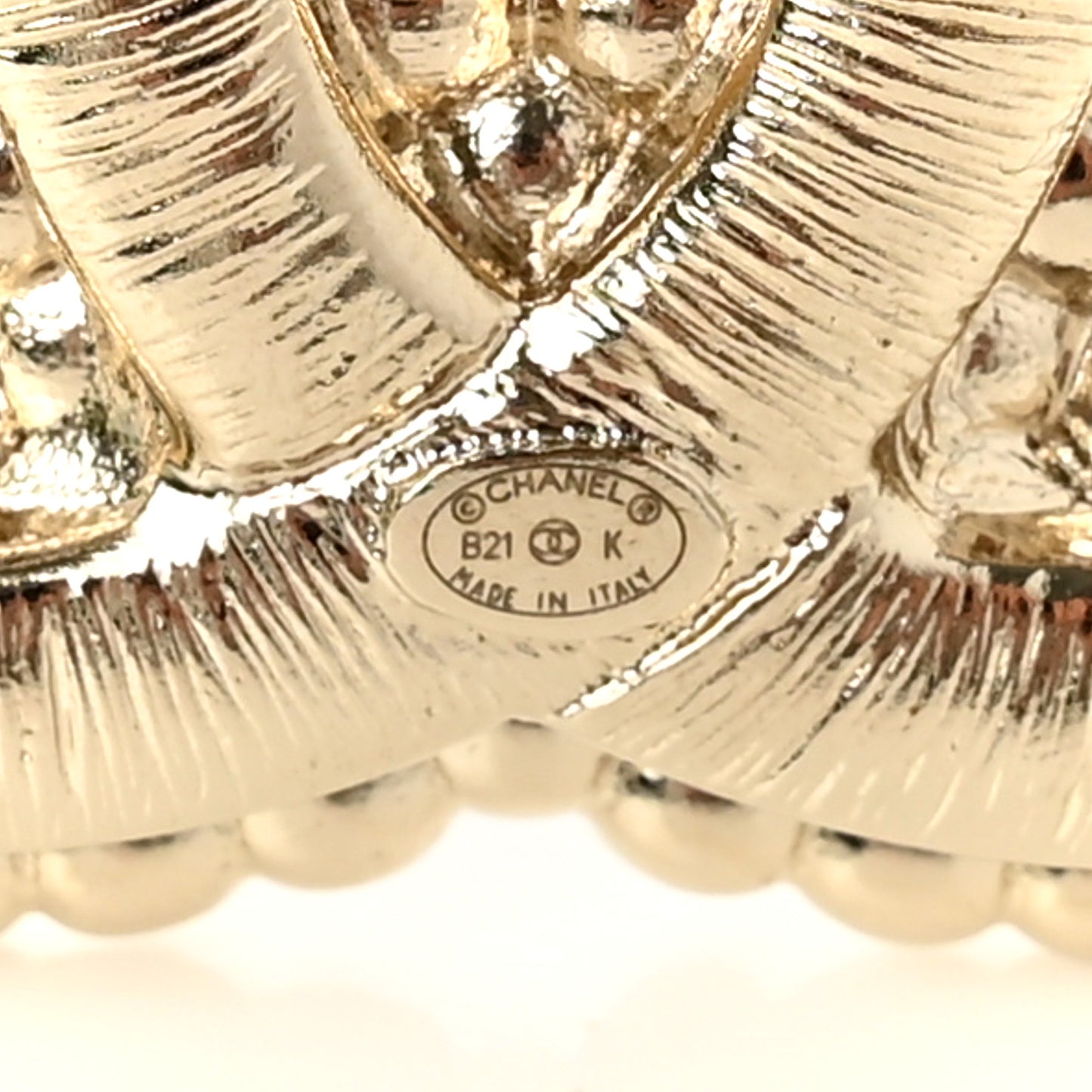Pearl Crystal CC Brooch Gold