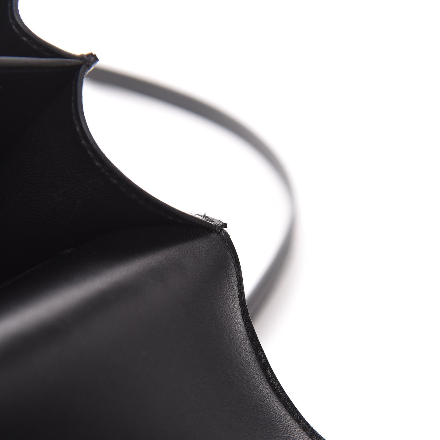 Epsom Constance 18 Black