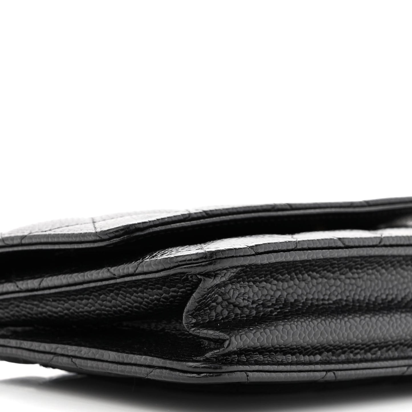 Caviar Quilted Wallet on Chain WOC Black