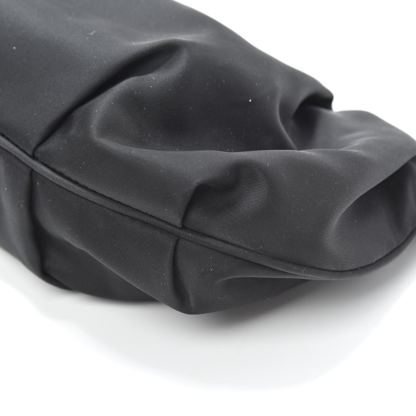 Tessuto Nylon Bow Wristlet Black