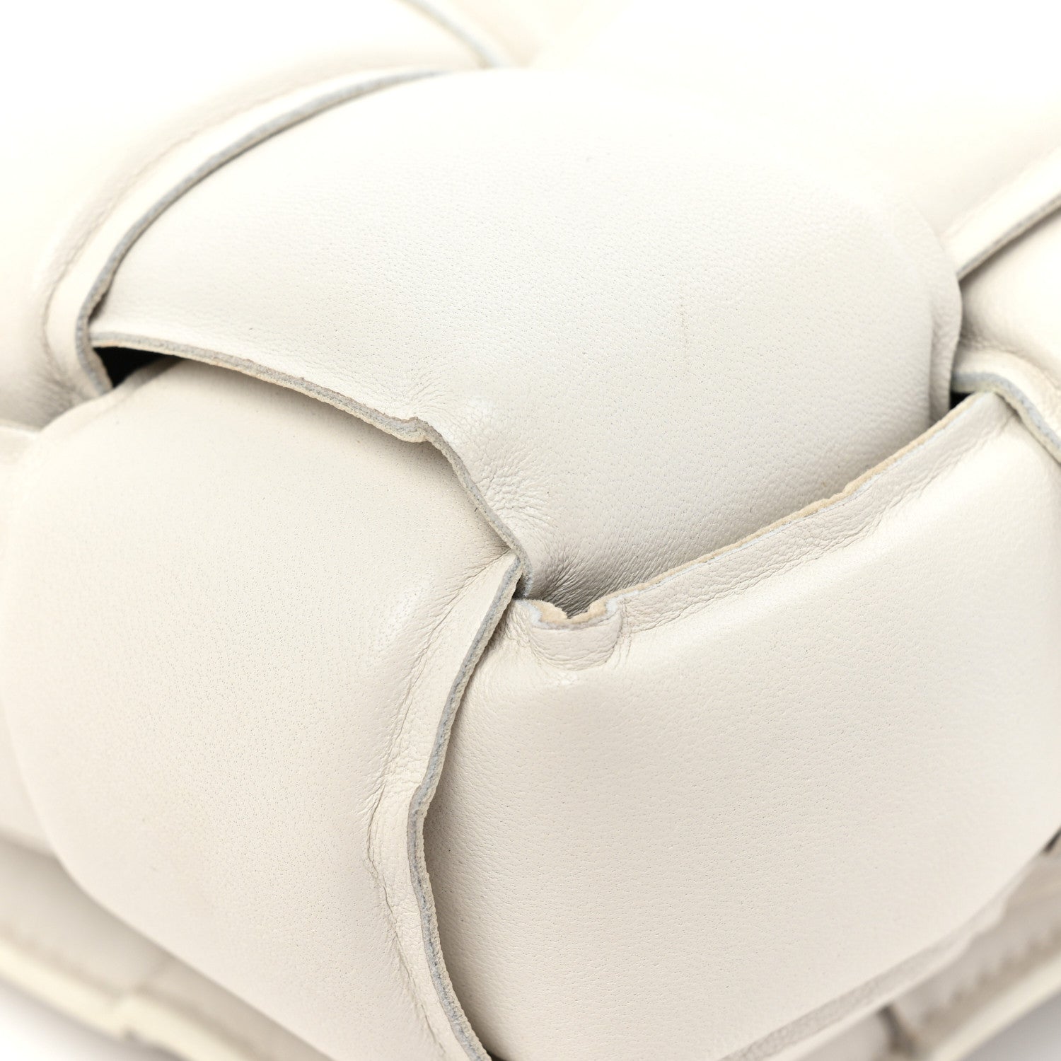 Bottega Veneta Lambskin Maxi Intreccio Padded Chain Cassette Crossbody Bag White 18 of 22