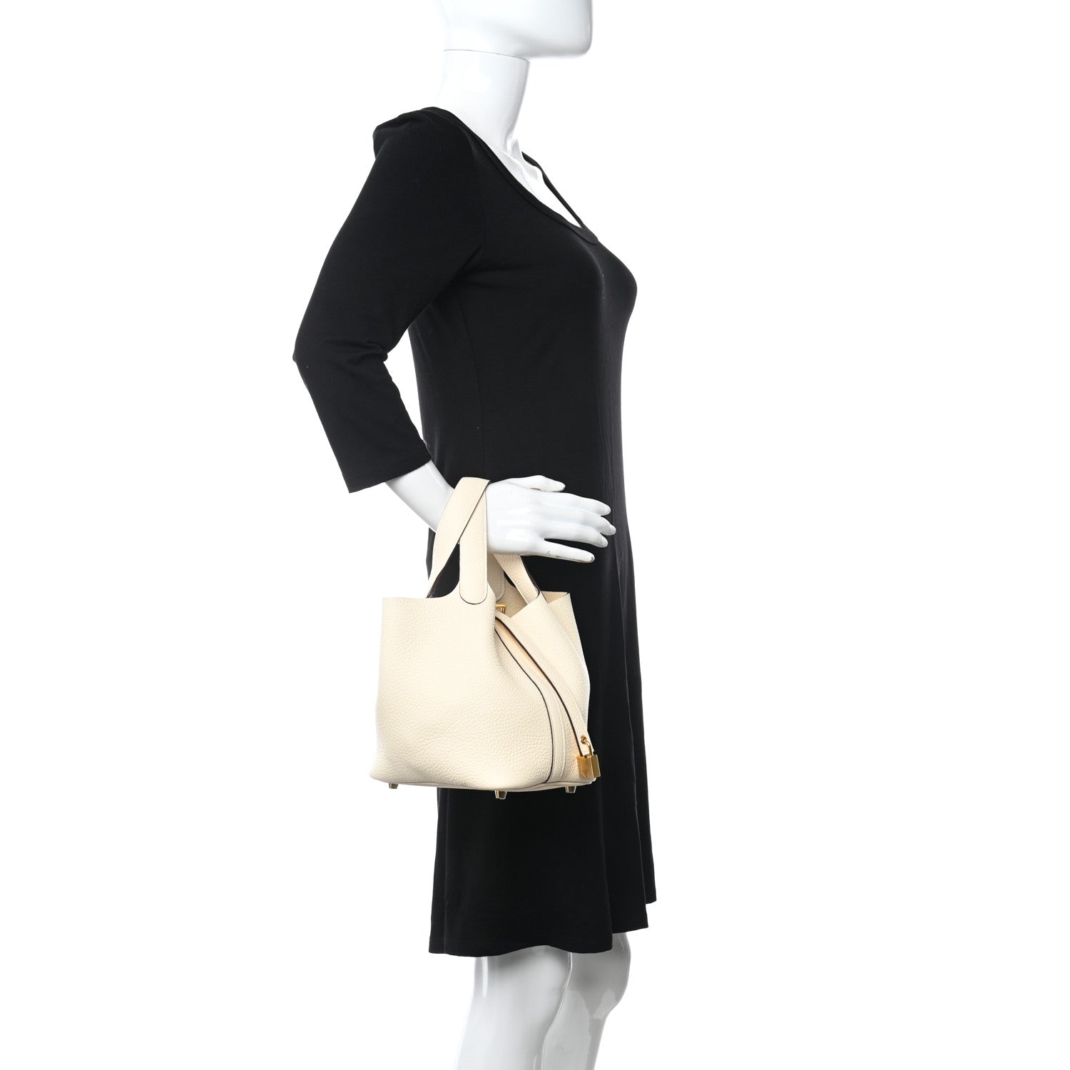 Hermes Taurillon Clemence Picotin Lock 18 PM Nata 2 of 10