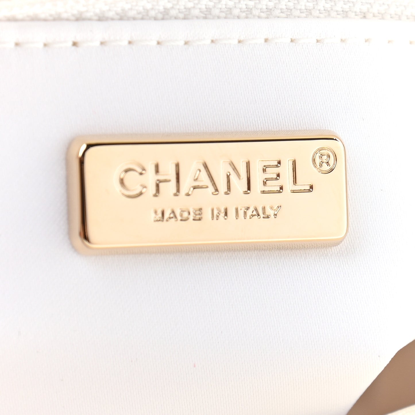 Sequin Logo Mini Rectangular Flap White Black