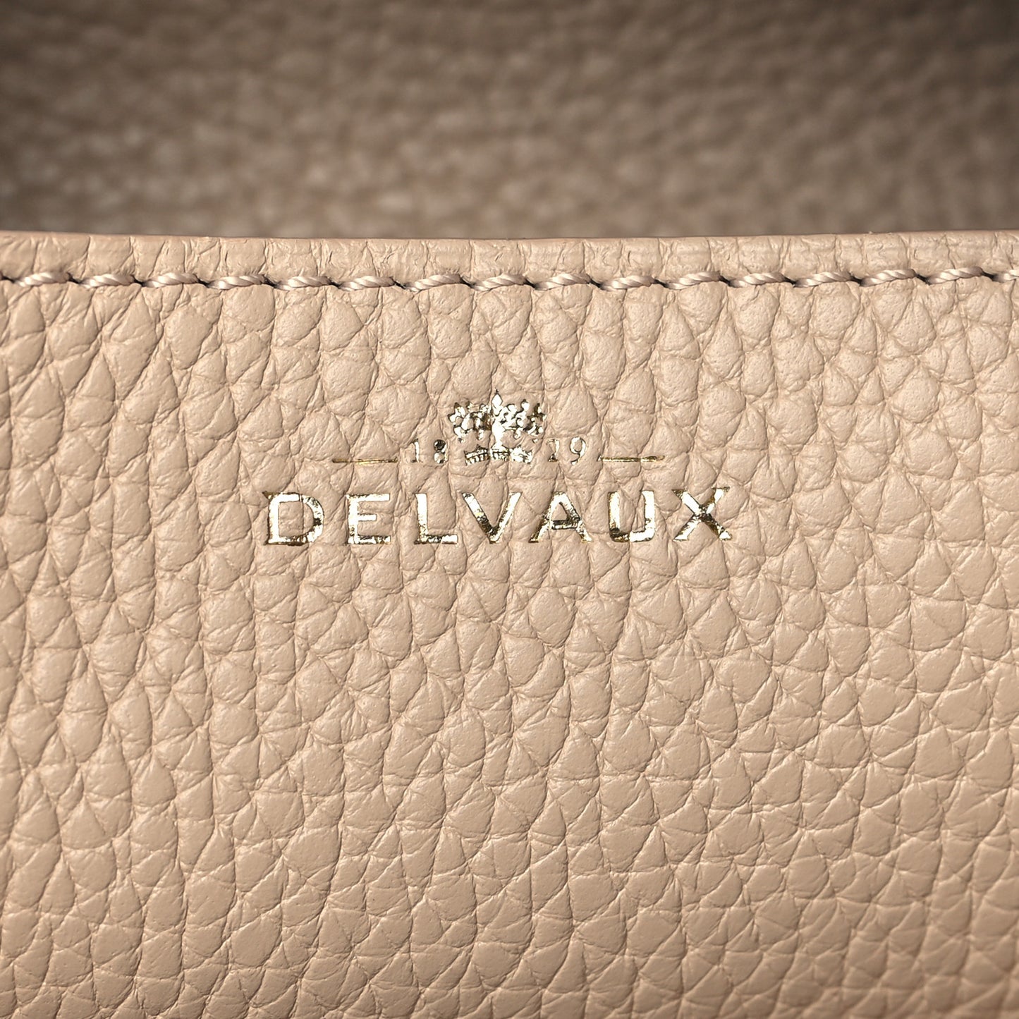 Taurillon Pin Daily Surpique Bucket Sand