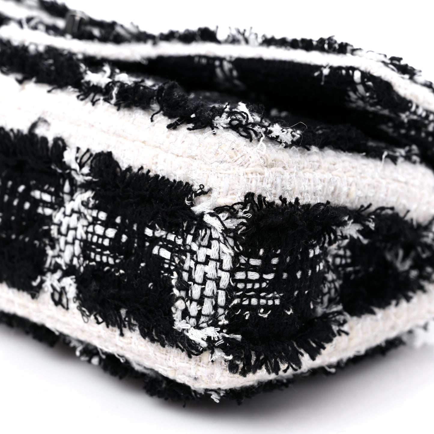 Tweed Quilted Tartan Medium Double Flap Black White