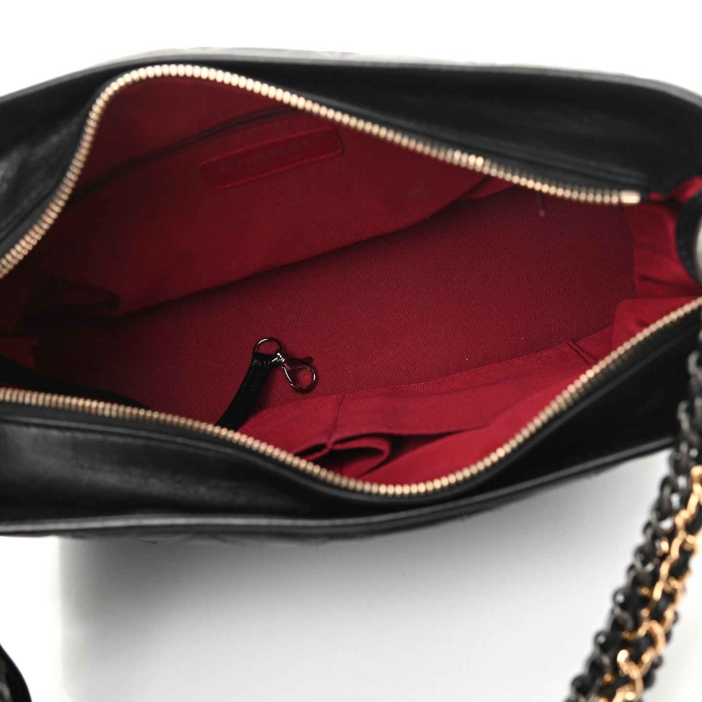 Aged Calfskin Quilted Medium Gabrielle Hobo Black