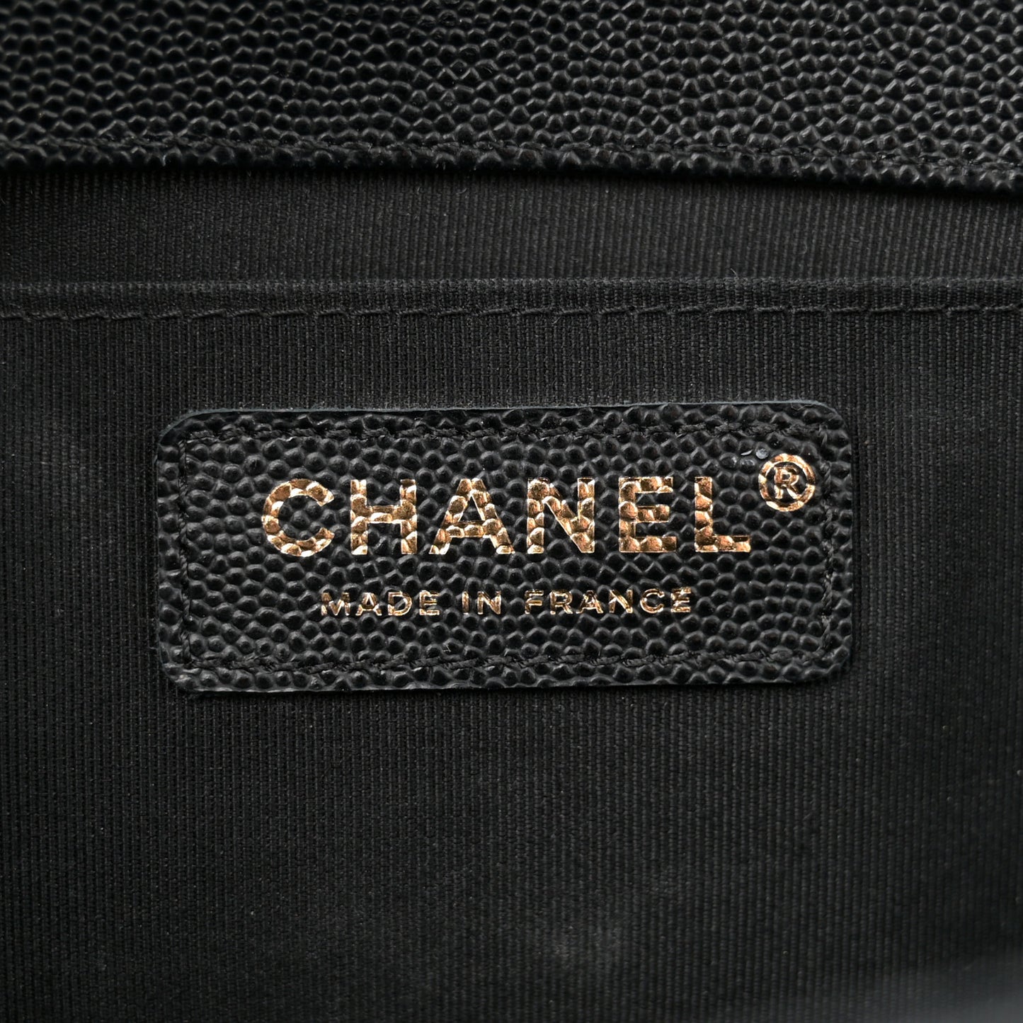 Caviar Quilted Medium Boy Flap Black