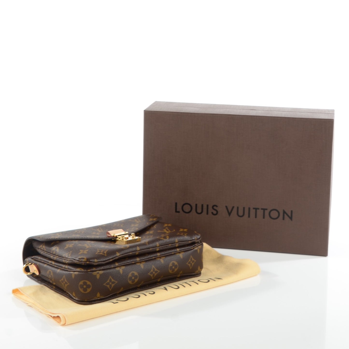 Monogram Pochette Metis