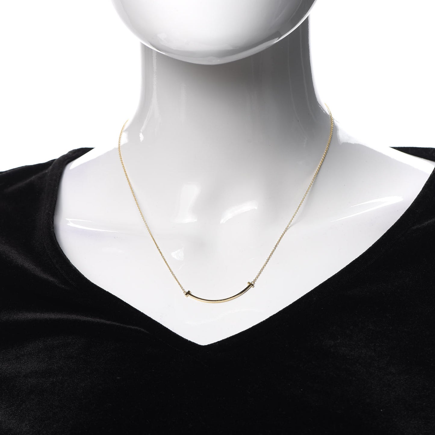 18K Yellow Gold Small T Smile Pendant Necklace