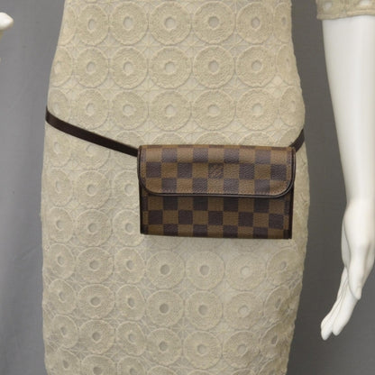 Louis Vuitton Damier Pochette Florentine 2 of 9