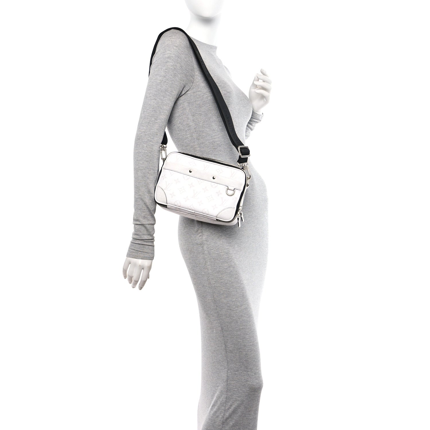 Louis Vuitton Taiga Monogram Alpha Messenger Optic White 2 of 13