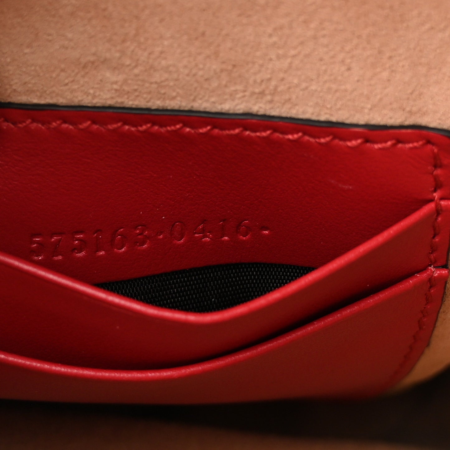 Calfskin Matelasse Mini GG Marmont 2.0 Bucket Bag Hibiscus Red