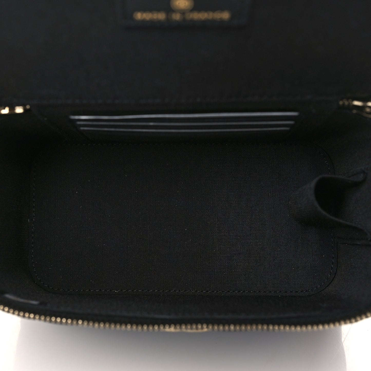 Lambskin Quilted Small Top Handle Vanity Case With Chain Black