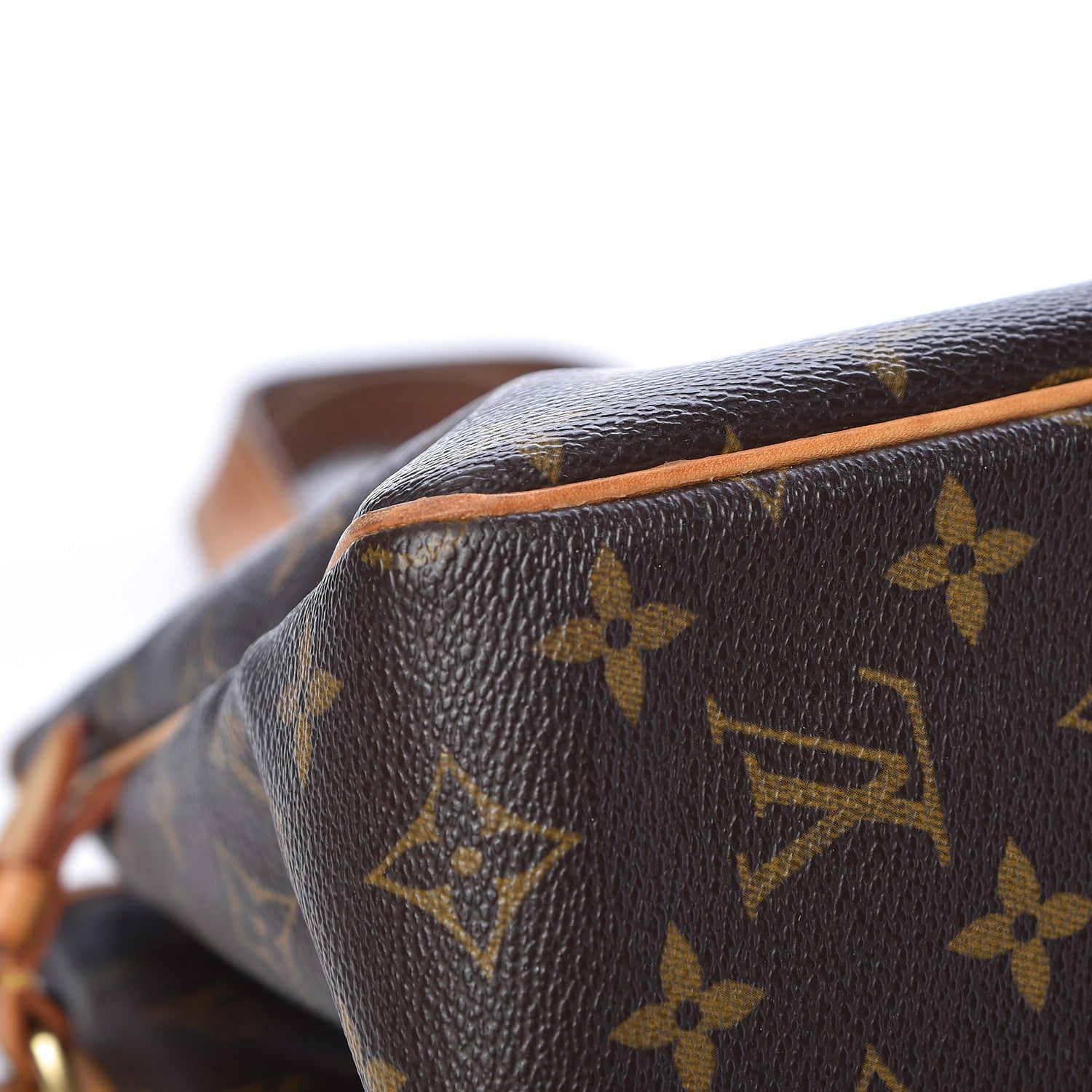 Louis Vuitton Monogram Batignolles 13 of 18