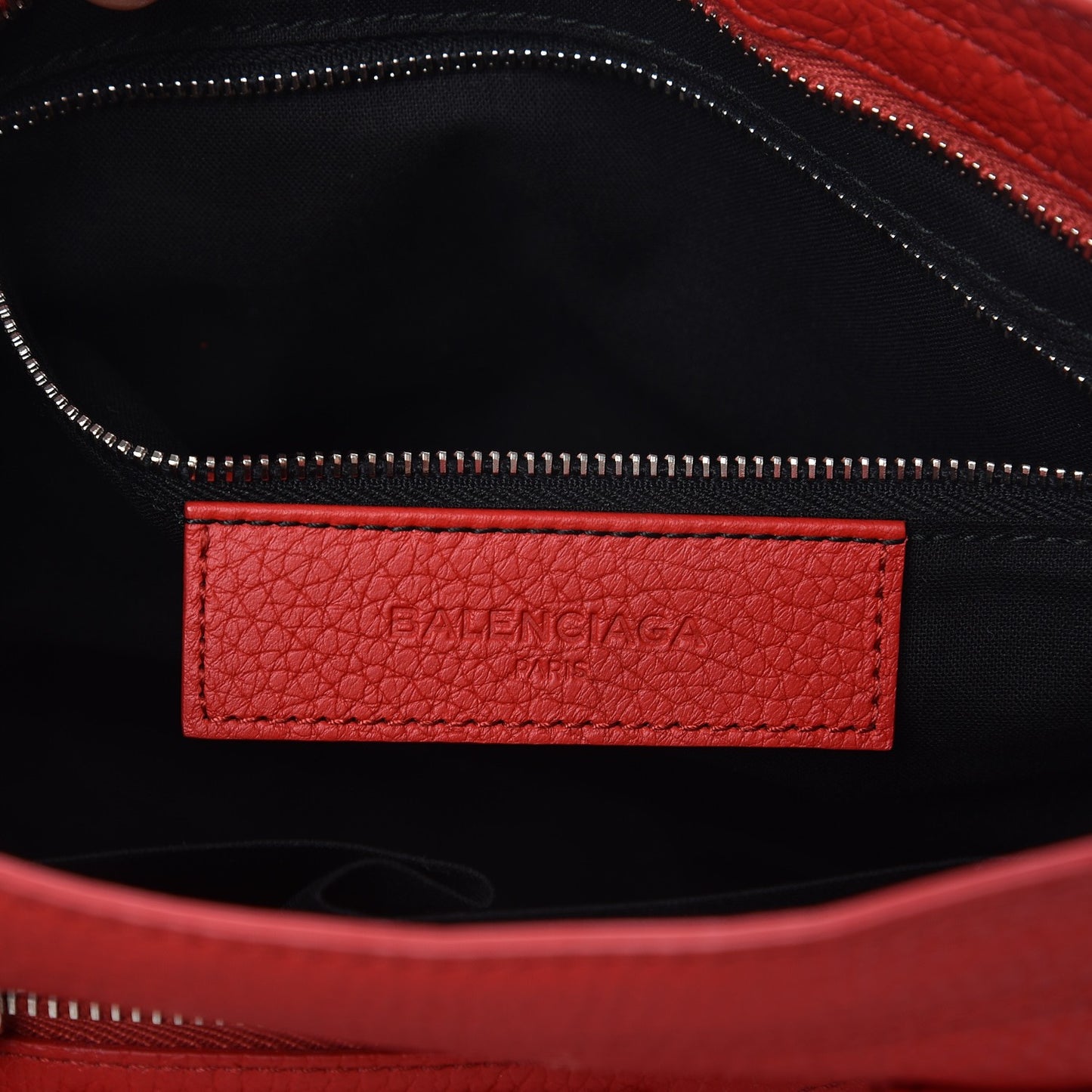 Vibrato Calfskin Classic Silver Hardware S City Rouge Cerise