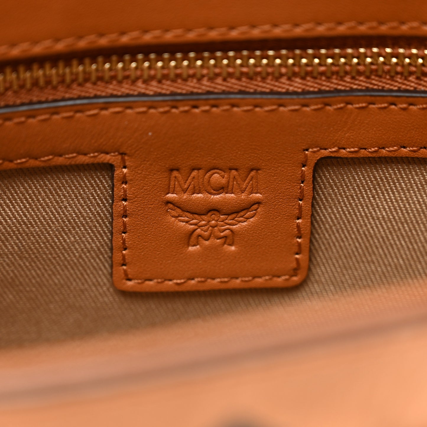 Visetos Small Millie Crossbody Belt Bag Cognac