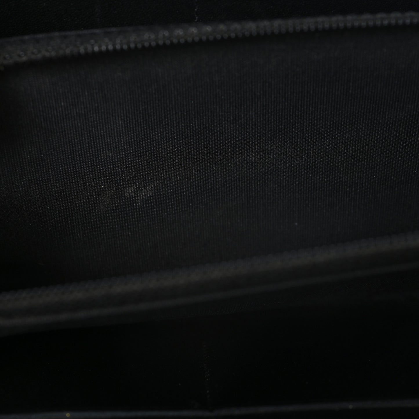 Patent Trousse Maquil Wallet Black