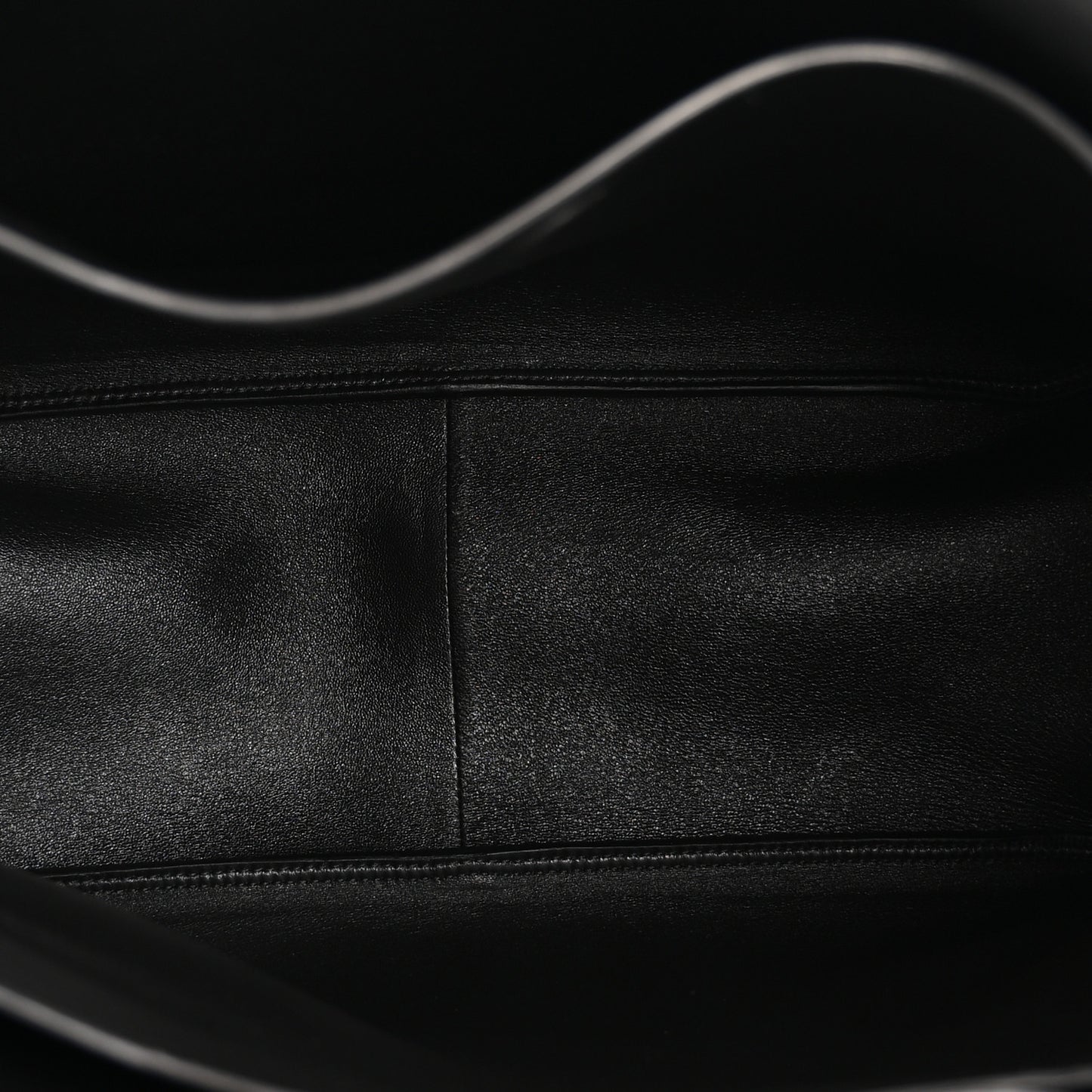 Vitello Daino Soft Large Dynamique Tote Black