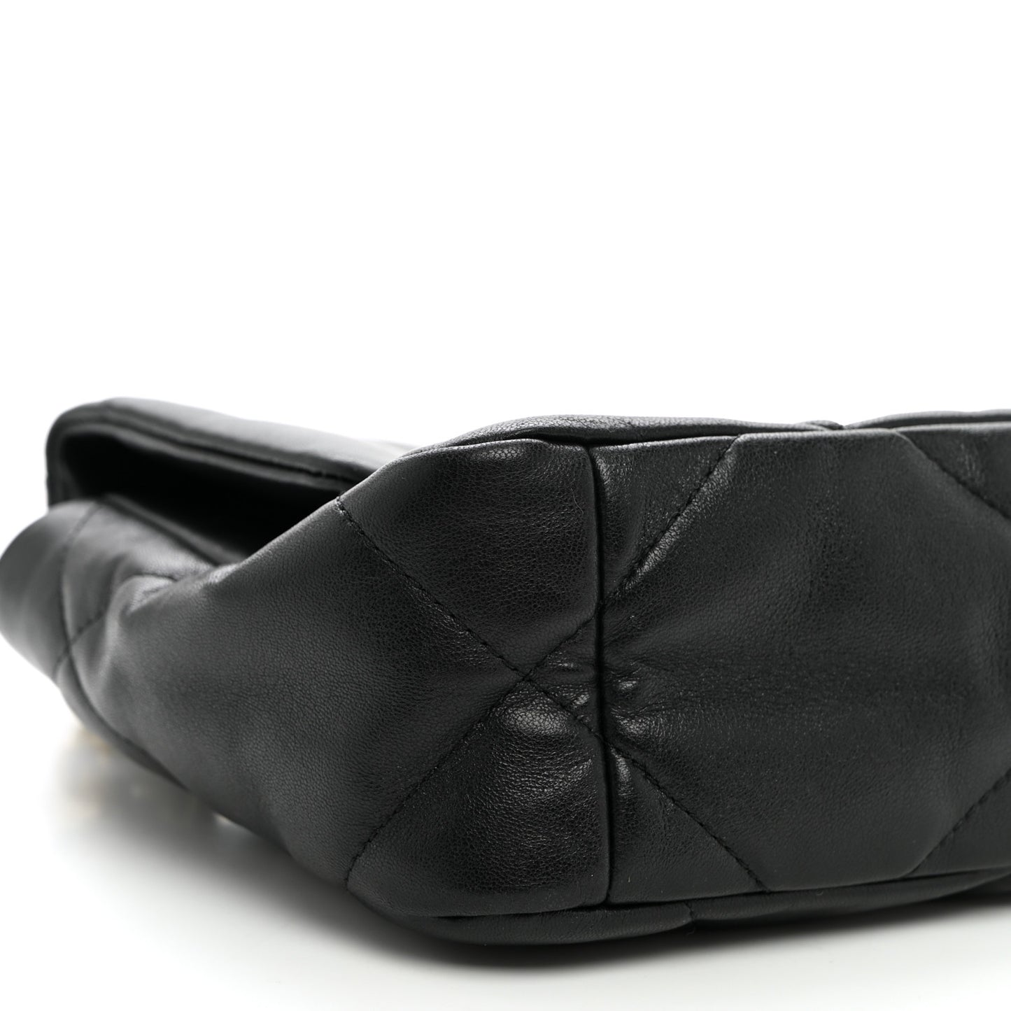 Lambskin Quilted Medium Chanel 19 Flap Black