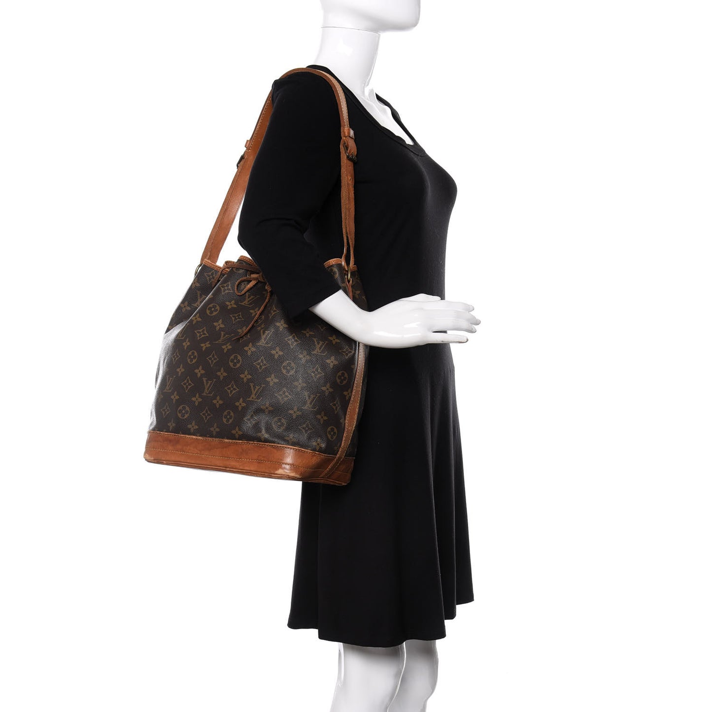 Monogram Noe