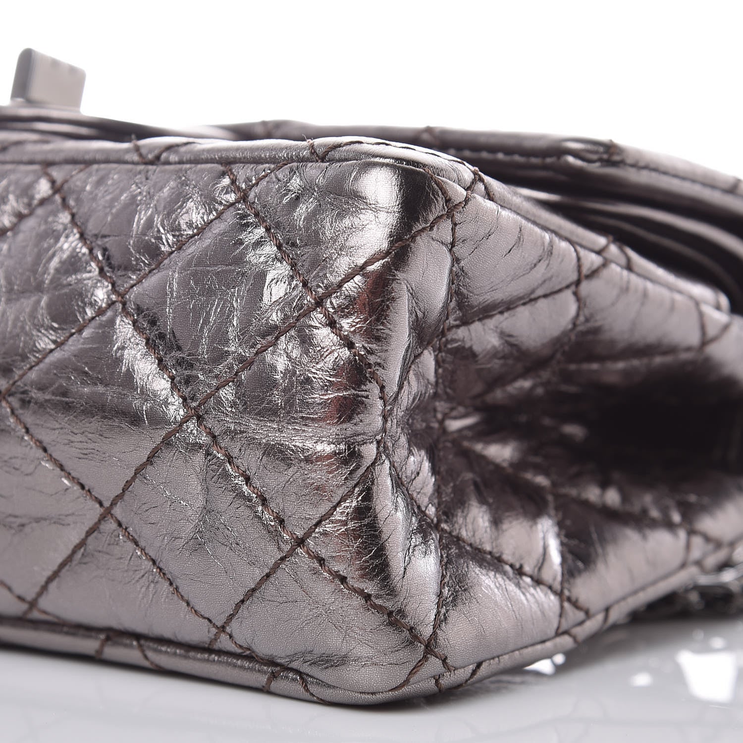 Chanel Metallic Aged Calfskin 2.55 Reissue 224 Flap Silver 9 of 10