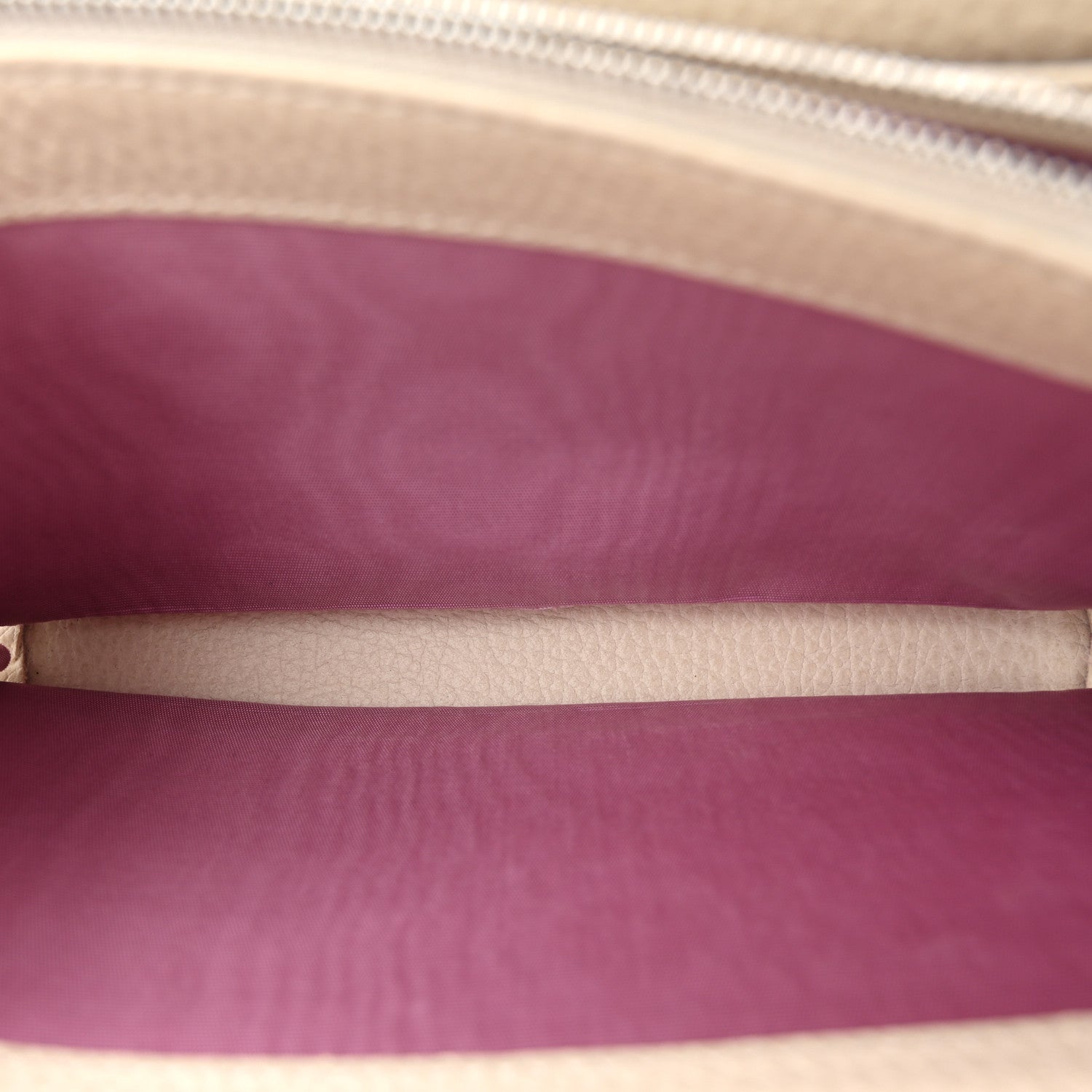 Gucci Dollar Calfskin Mini Dionysus Chain Wallet Mystic White 5 of 11