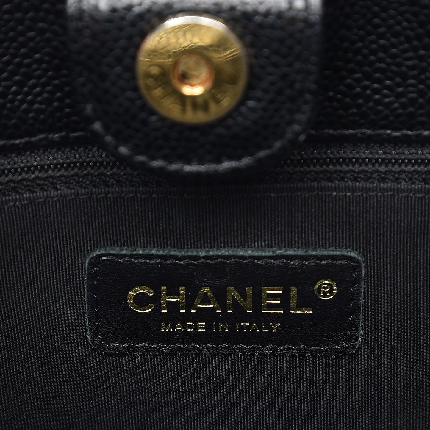 Caviar Quilted Petit Shopping Tote PST Black