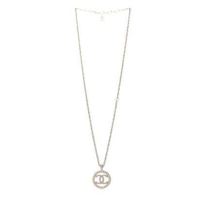 Chanel Pearl CC Round Pendant Necklace Gold 3 of 5
