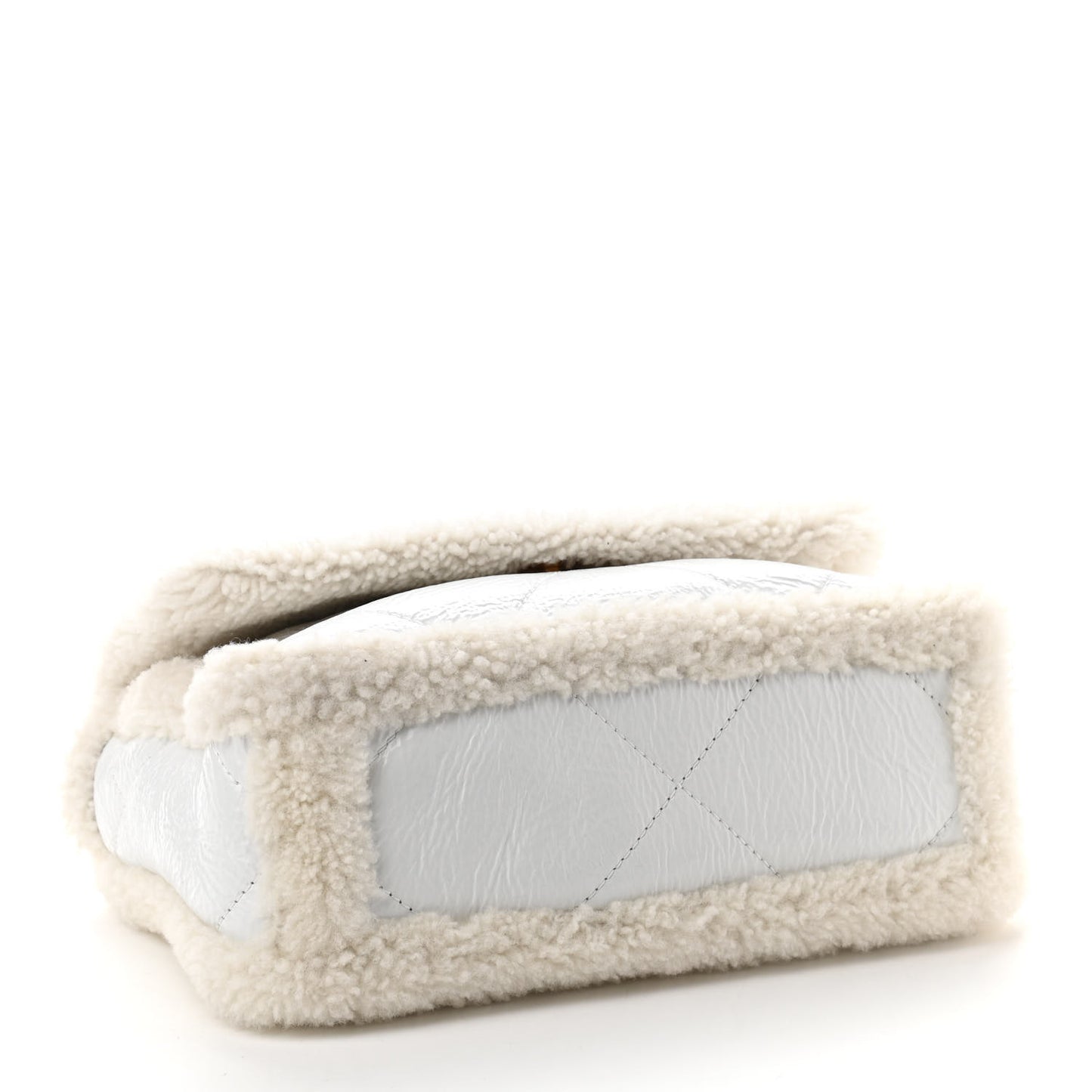 Crumpled Calfskin Shearling Sheepskin Medium Chanel 19 Flap White
