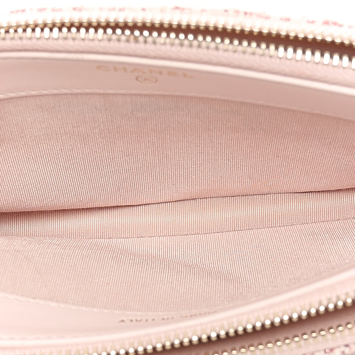 Canvas Small Deauville Clutch With Chain Pink