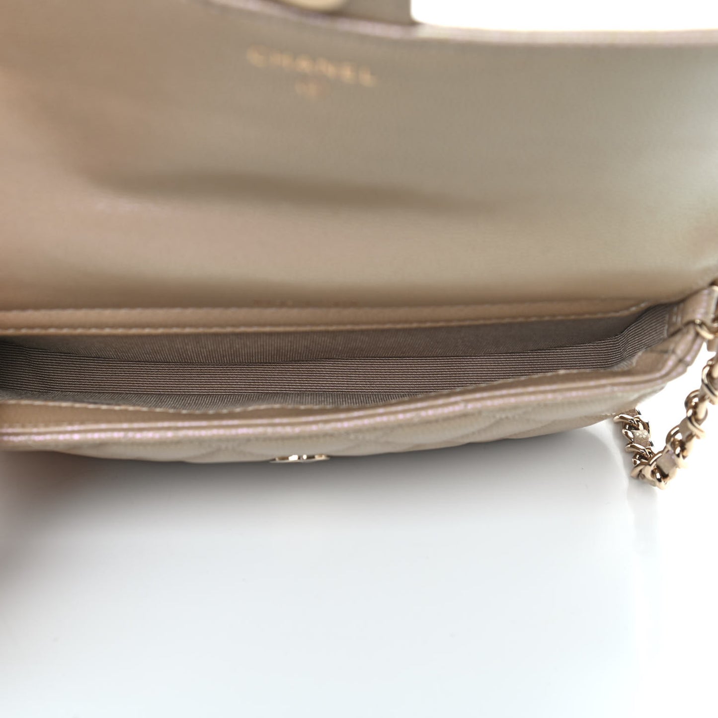Iridescent Caviar Quilted Flap Phone Holder With Chain Beige