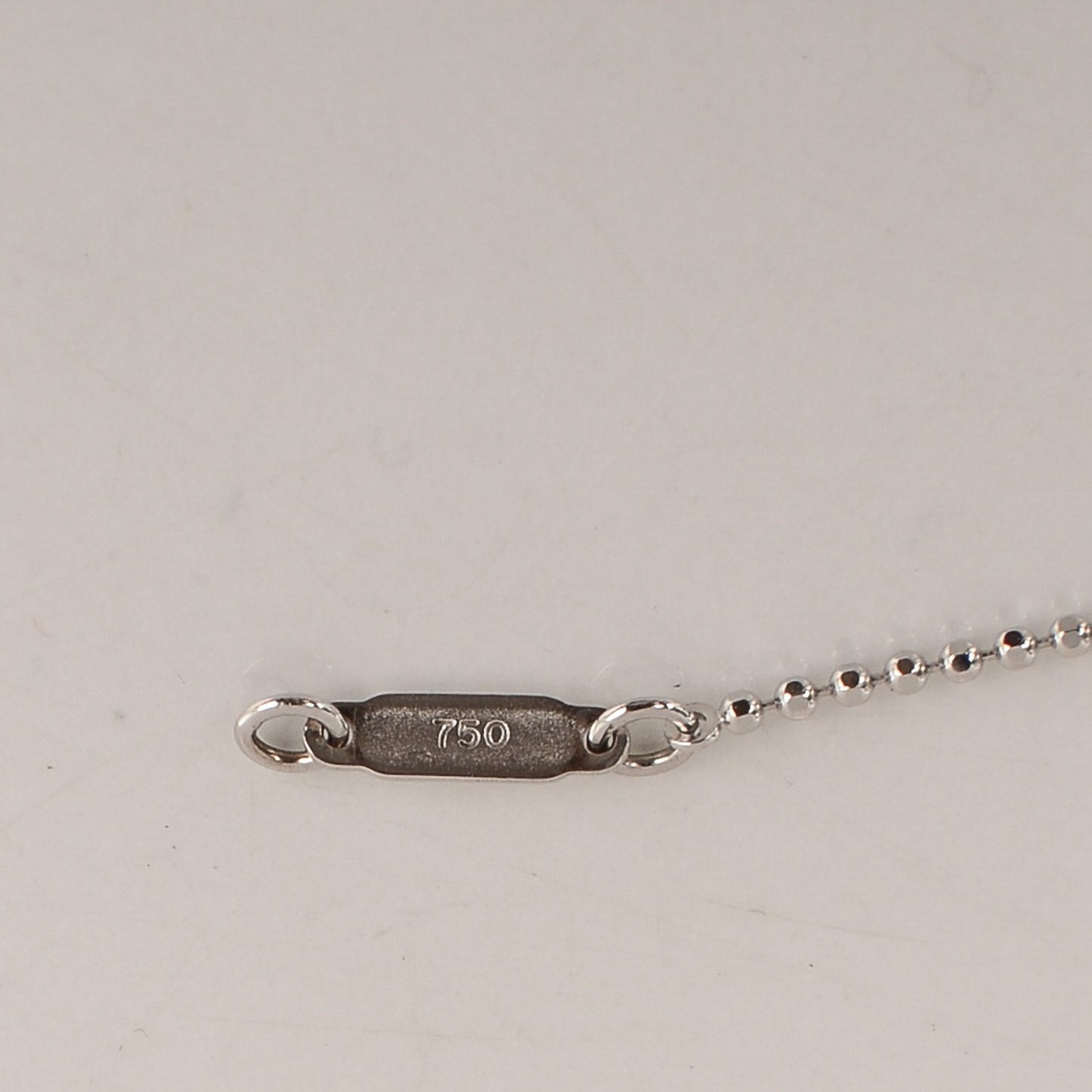 18K White Gold Fringe Pendant Necklace