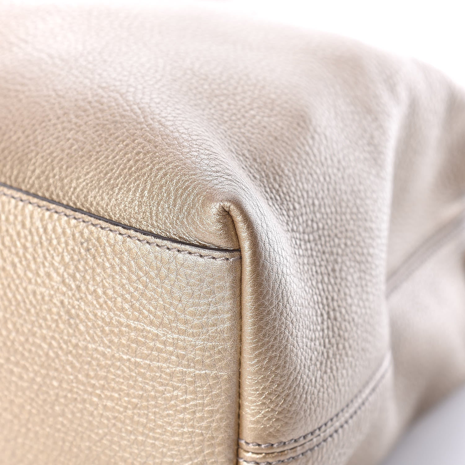 Gucci Metallic Pebbled Calfskin Medium Soho Chain Shoulder Bag Golden Beige 11 of 15