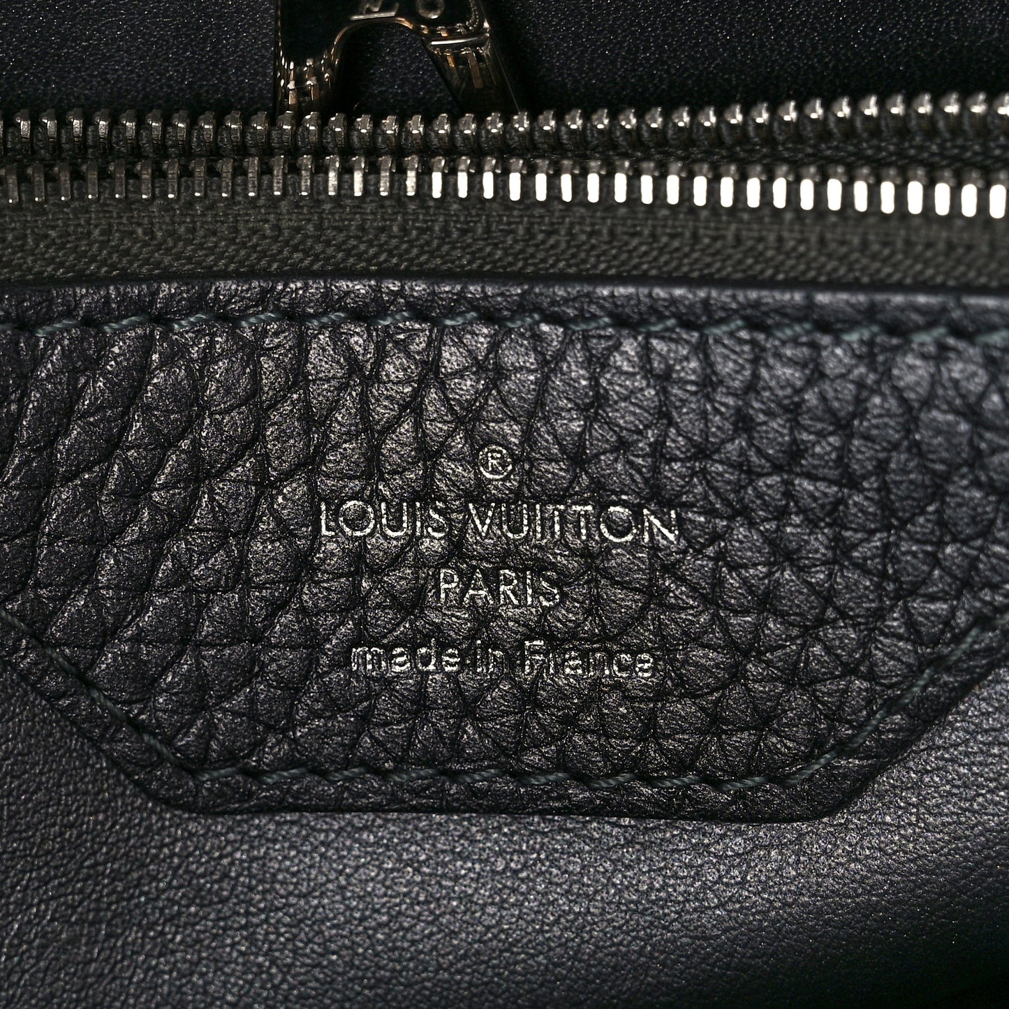 Taurillon Capucines MM Platino