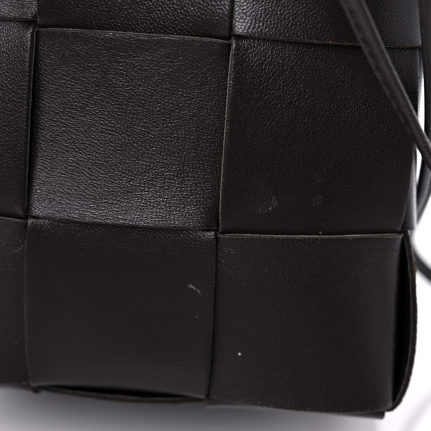 Bottega Veneta Nappa Maxi Intrecciato Cassette Bucket Bag Fondant 13 of 14