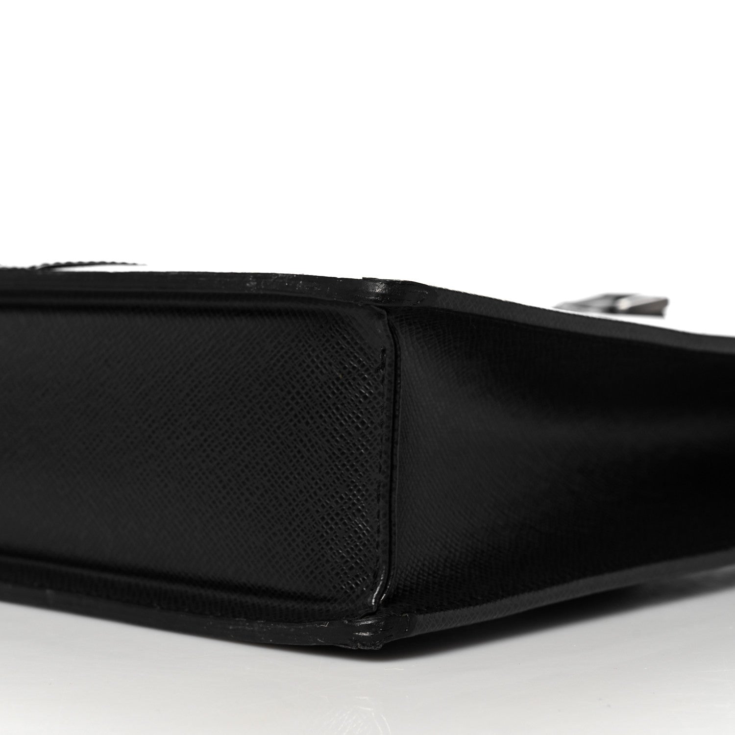 Louis Vuitton Taiga Lozan Ardoise 9 of 20