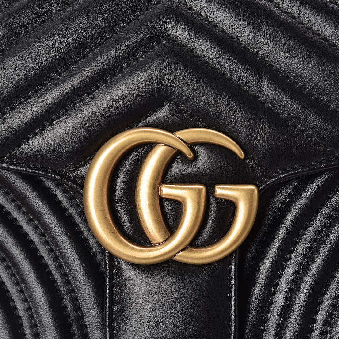 Calfskin Matelasse Small GG Marmont Shoulder Bag Black