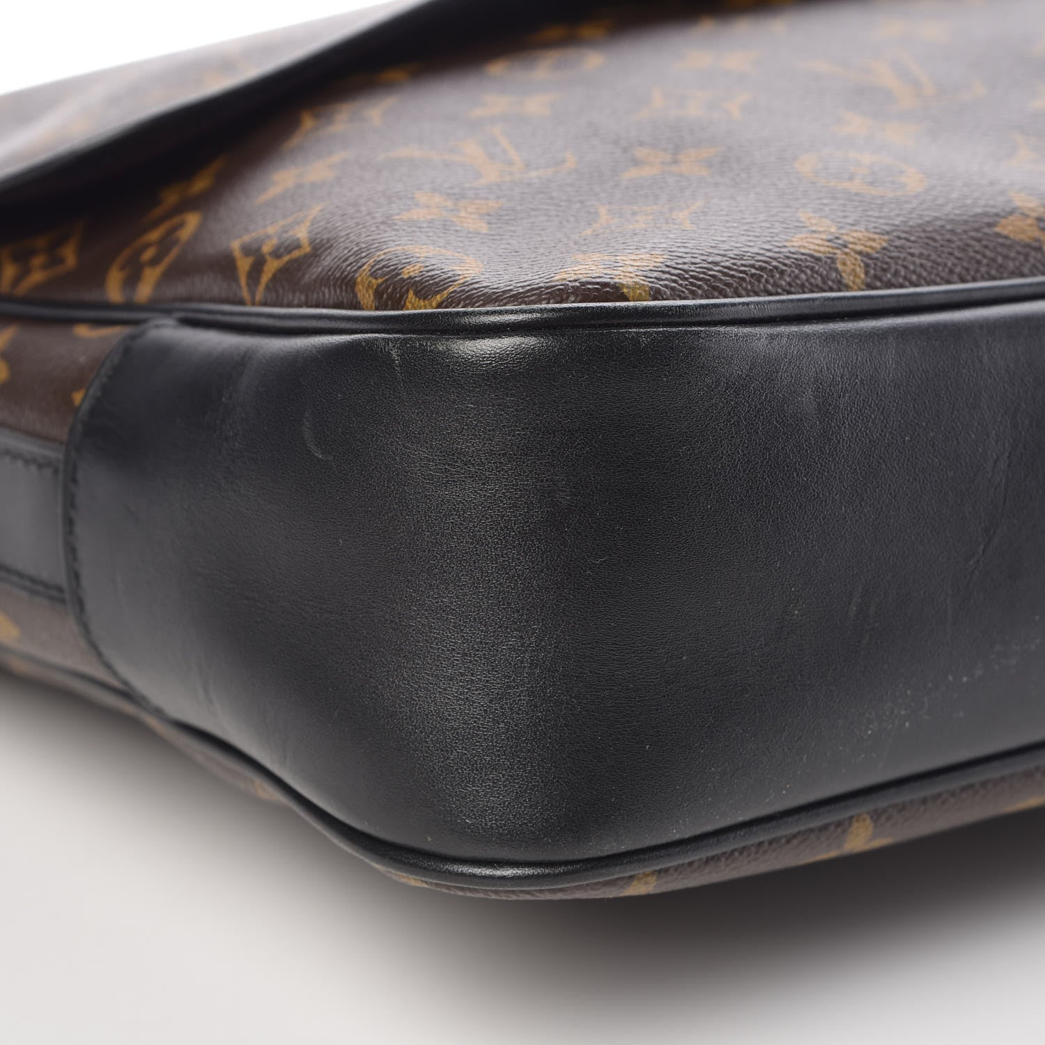 Louis Vuitton Monogram Macassar Bass GM 8 of 9