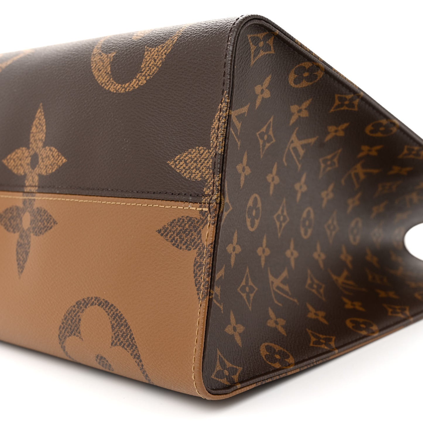 Reverse Monogram Giant Onthego GM