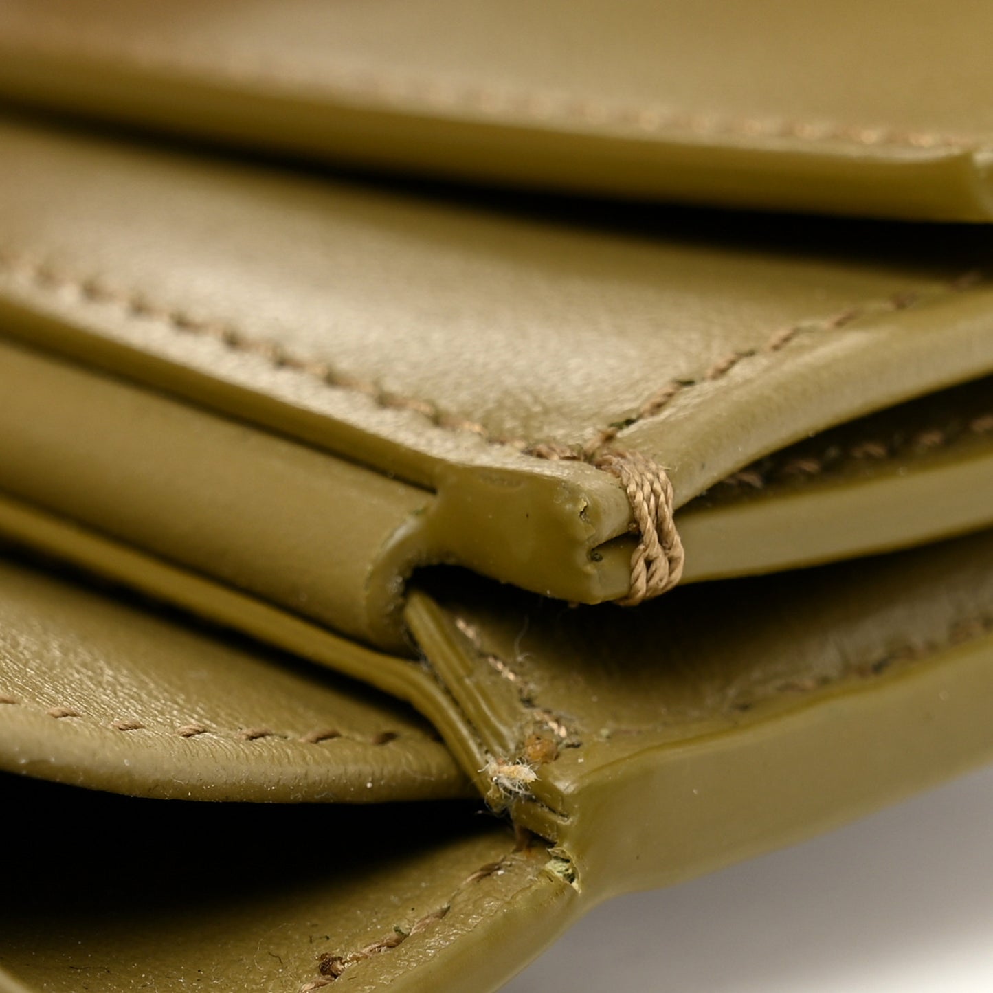 Shiny Calfskin Small Triomphe Wallet Olive