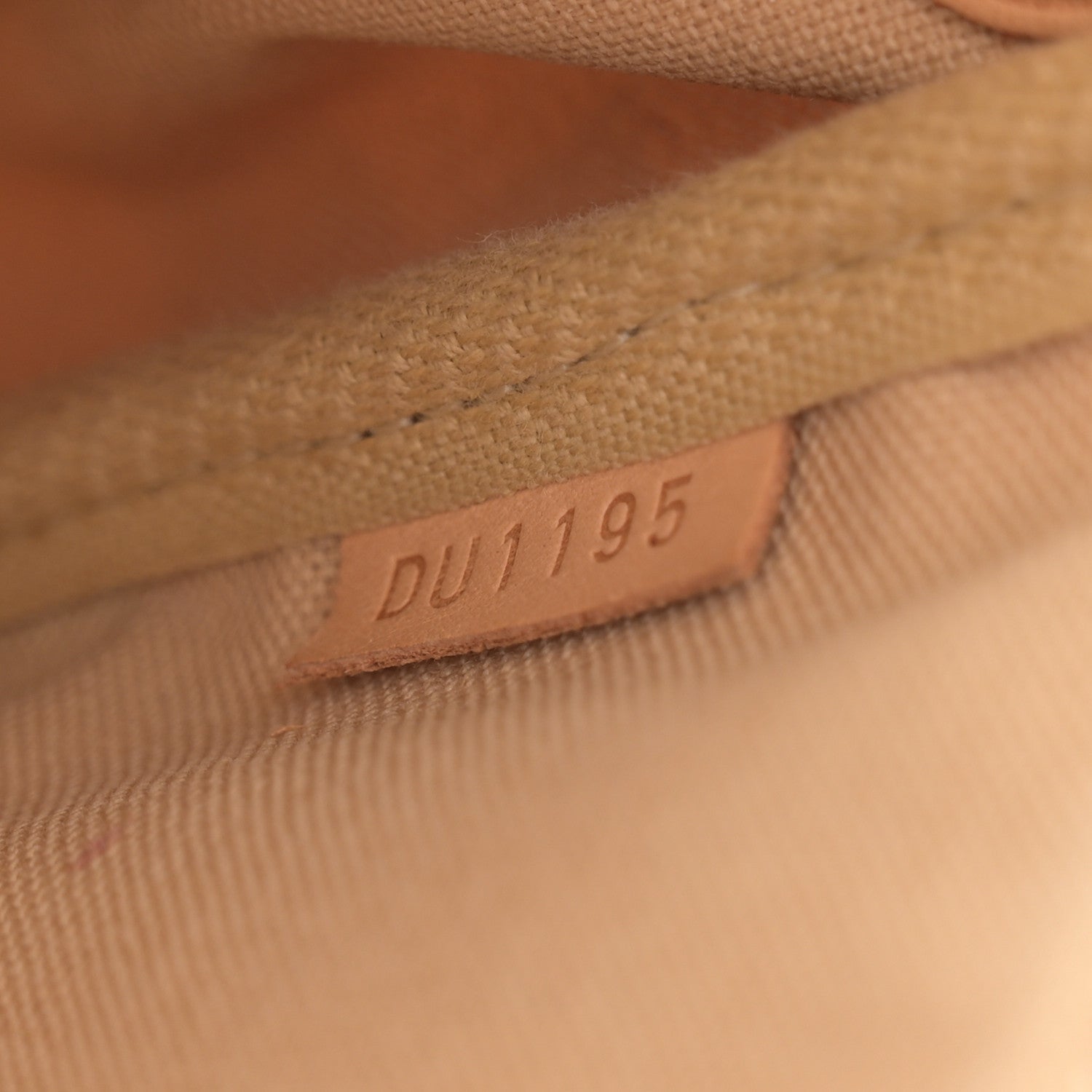 Louis Vuitton Damier Azur Favorite MM 7 of 13