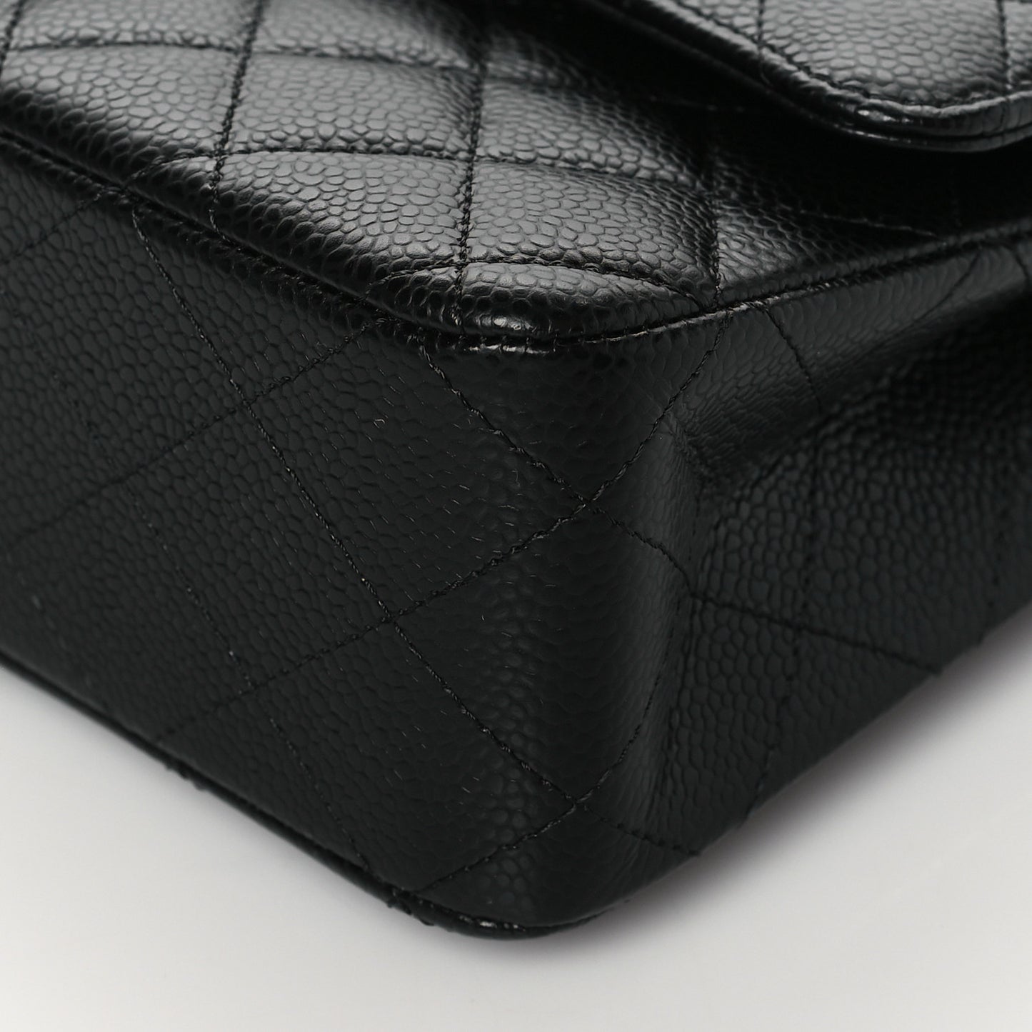 Caviar Quilted Medium Double Flap Black